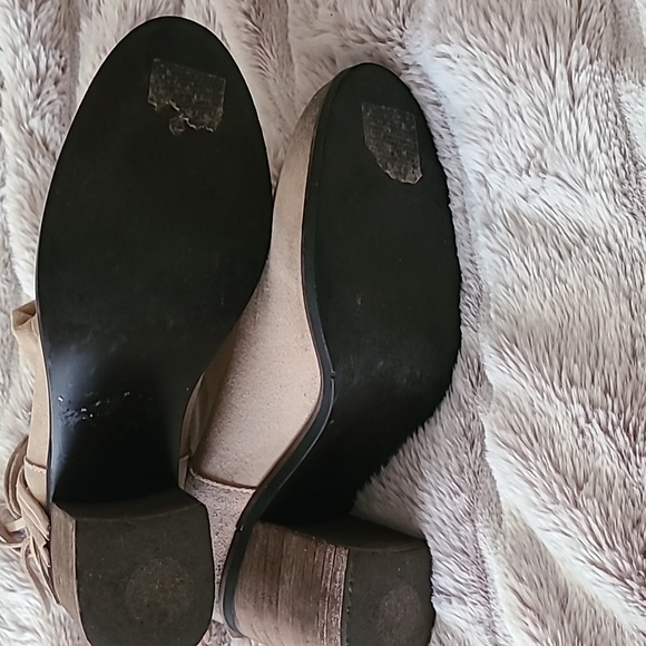 Cream boots - Picture 5 of 6